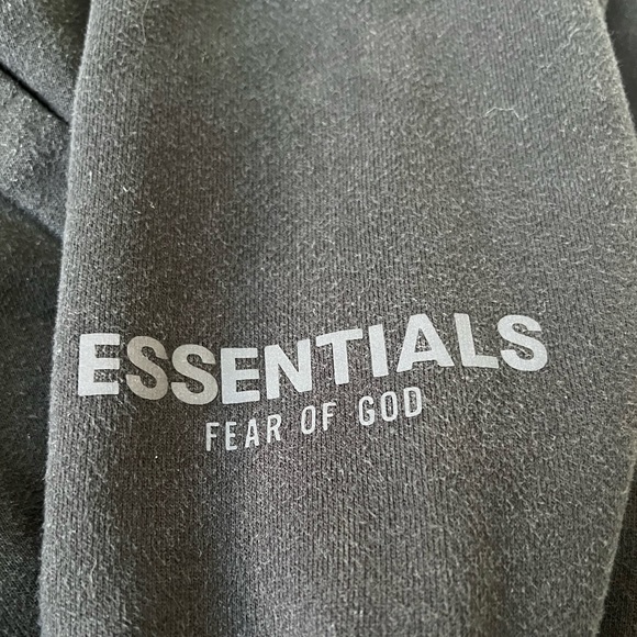 Essentials Fear of God Sweatshirt - Picture 2 of 4